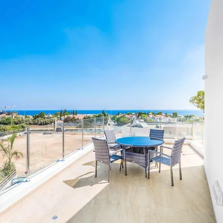 Villa Gelos *
